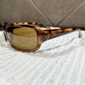 Ray Ban Polarized Sunglasses - RB4075